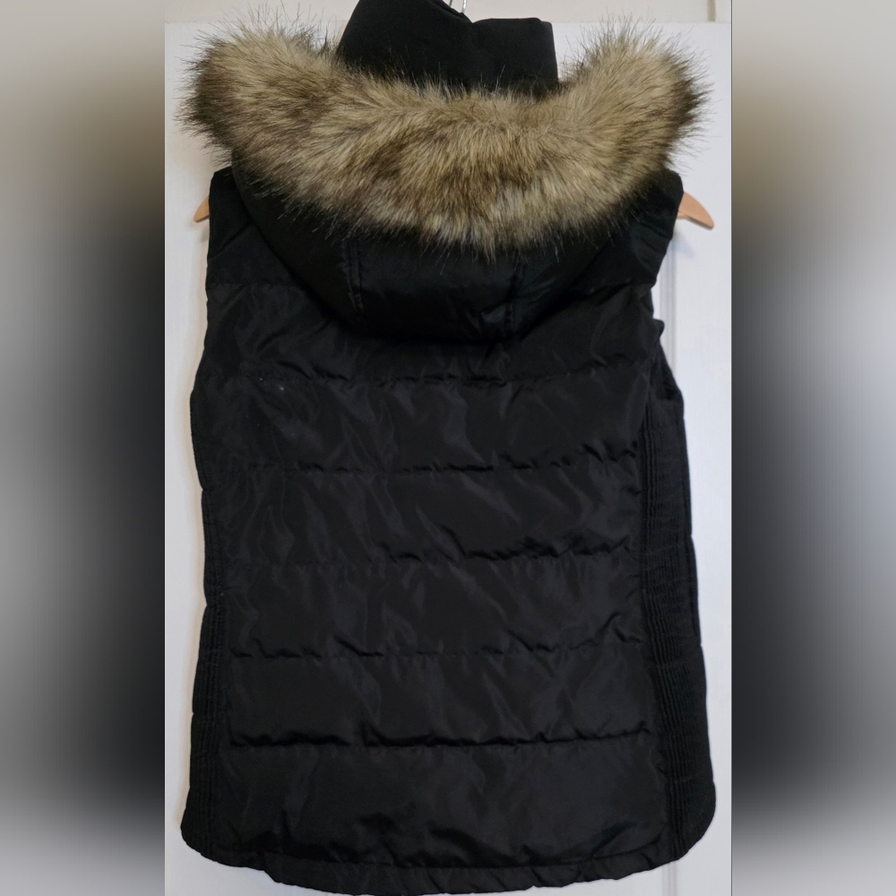 Michael Kors Hooded Quilted Puffer Vest - Size Small - Picture 2 of 6
